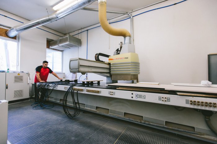 Pracovná ponuka: Stolár – výroba nábytku na mieru