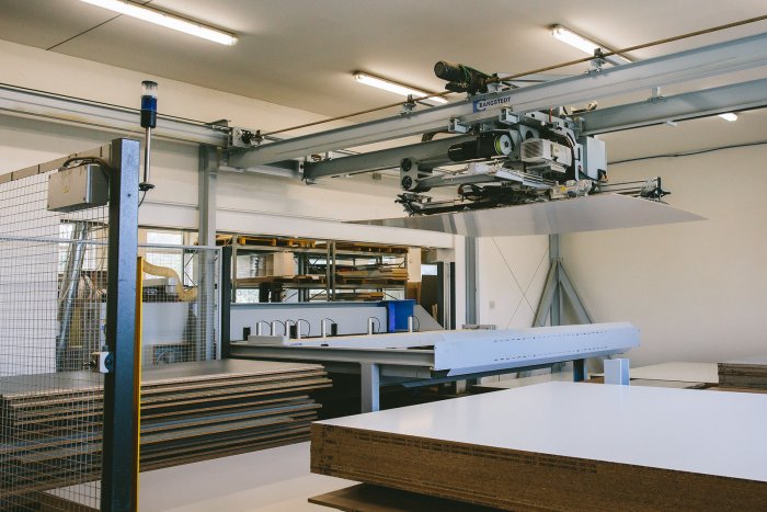 Pracovná ponuka: Stolár – výroba nábytku na mieru